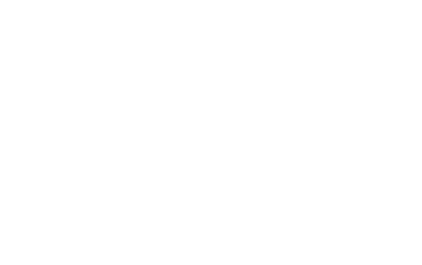 Nata per celebrare la nascita del primo tribunale ad Atene, la trilogia di Eschilo individua nella nuova istituzione il segno contraddistintivo di un passaggio di pensiero che contrappone a un concetto di universo statico dominato dal mito,  quello di un mondo dinamico indagato attraverso la ragione. 

Questo passaggio assume nella tragedia la forma di un conflitto di divinità, dove Atena ed Apollo (“i più giovani degli dei”) si contrappongono alle Erinni (“le dee del passato”, nell’impostazione pasoliniana) nel valutare le vicende di Oreste.  

La trasfigurazione delle Erinni in Eumenidi, nella terza parte della tragedia, sarà quindi indice dell’affermarsi della posizione delle nuove generazioni e del loro nuovo modo di relazionarsi con il passato - non più oscuro e soggettivo ma razionale e oggettivato.